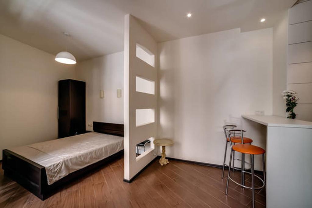 Apartments On Roppoporta 7B Львов Экстерьер фото